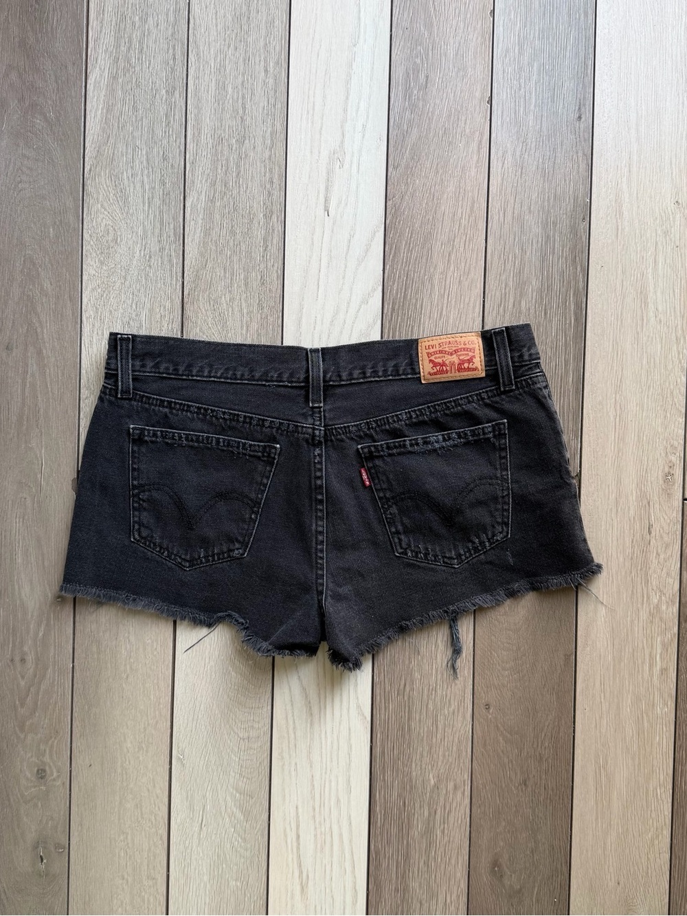 Levi’s Premium 501 Women’s 32” Black Original Shorts